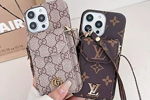 ルイヴィトン  グッチ風ハイブランドiPhone17/17proケースです。