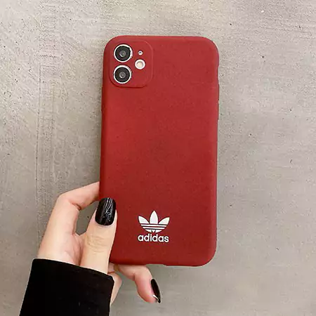 アディダス アイフォーン17 マット仕様のスマホケース