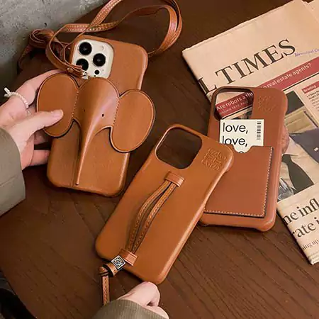 ロエベ iPhone17 象ケース