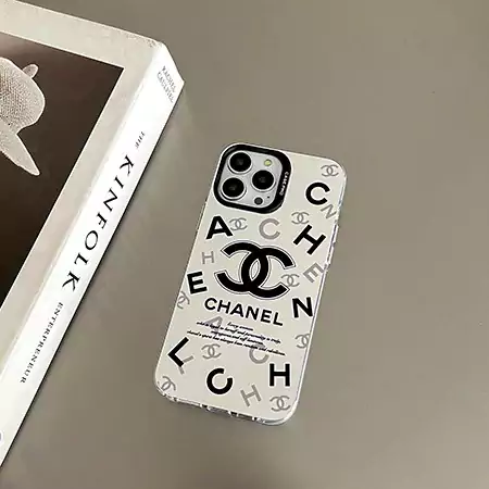 シャネル iPhone17 シリコンケース