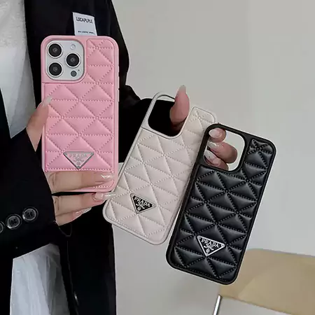 プラダ iPhone17ケース シープスキン 型押し