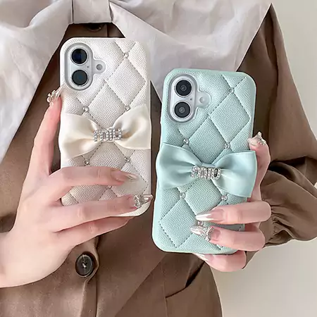 ミュウミュウ風 iPhone17 Pro ラインストーン ケース