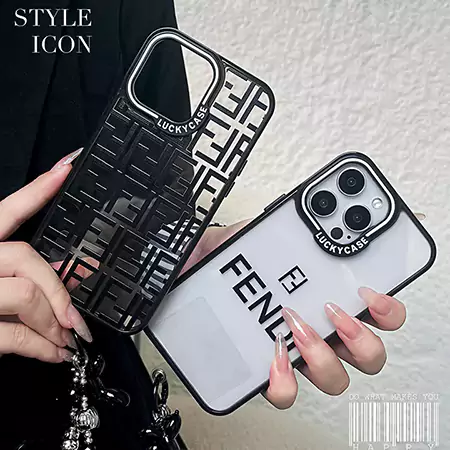 フェンディ iPhone17 Pro 半透明ケース