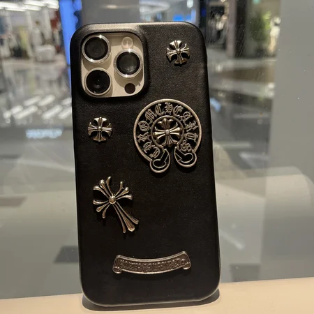 Chrome Hearts iPhone17 レザーケース
