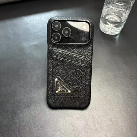 プラダ  耐衝撃 カード収納 iphone17pro ケース 軽量
