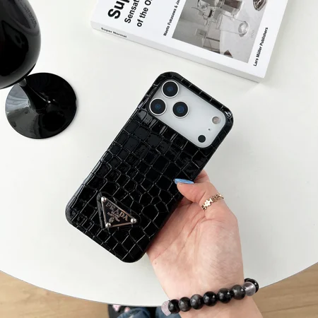 プラダ iPhone17 Pro クロコダイルケース
